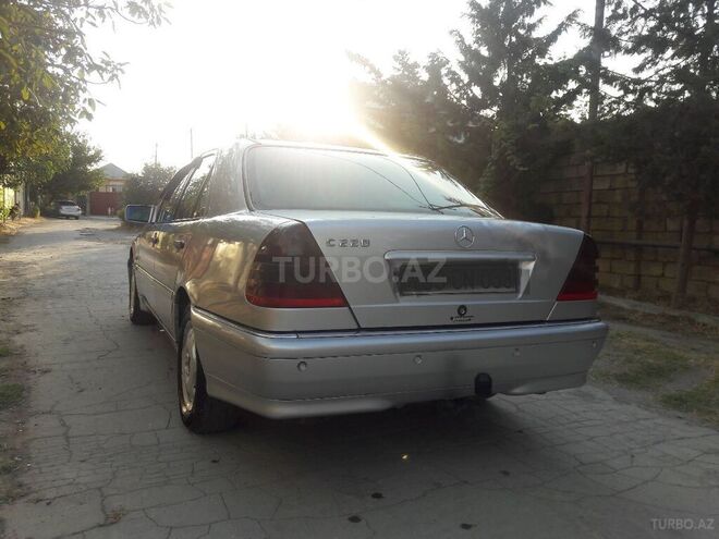 Mercedes C 220 2000, 378,000 km - 2.2 л - Bakı