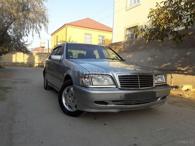 Mercedes C 220 2000, 378,000 km - 2.2 л - Bakı