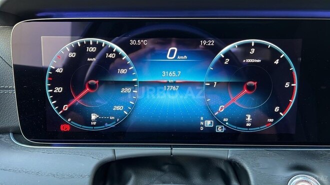 Mercedes E 220 2020, 21,000 km - 2.2 l - Bakı