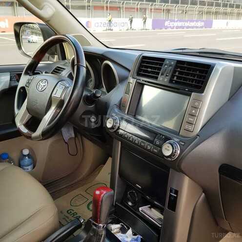 Toyota Prado 2010, 240,000 km - 2.7 l - Bakı