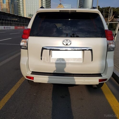 Toyota Prado 2010, 240,000 km - 2.7 l - Bakı