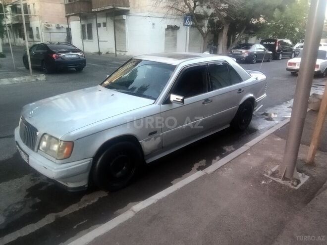 Mercedes E 250 1989, 400,000 km - 2.5 л - Bakı