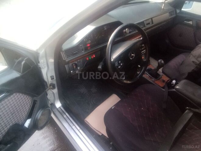 Mercedes E 250 1989, 400,000 km - 2.5 л - Bakı