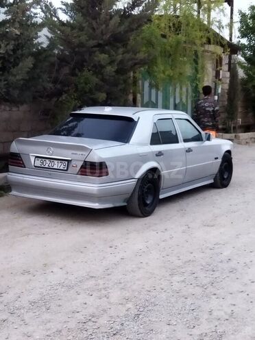 Mercedes E 250 1989, 400,000 km - 2.5 л - Bakı
