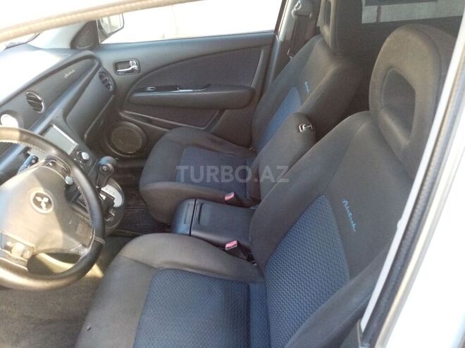 Mitsubishi Airtrek 2004, 296,100 km - 2.0 l - Bakı