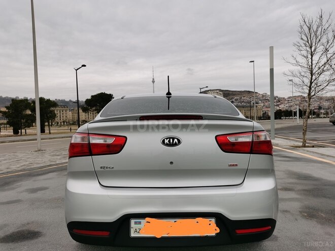 Kia Rio 2013, 204,387 km - 1.6 л - Bakı