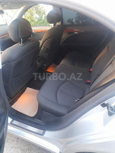 Mercedes E 240 2003, 191,000 km - 2.4 l - Bakı