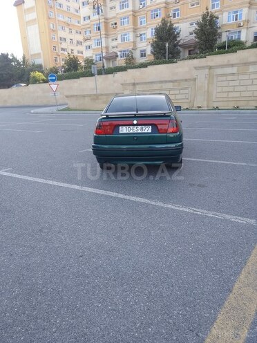 Volkswagen Polo 1995, 167,825 km - 2.0 л - Bakı