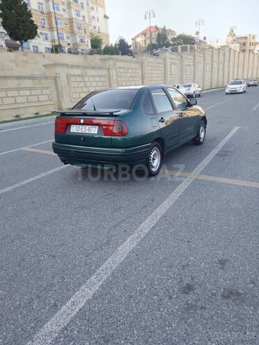Volkswagen Polo 1995, 167,825 km - 2.0 л - Bakı