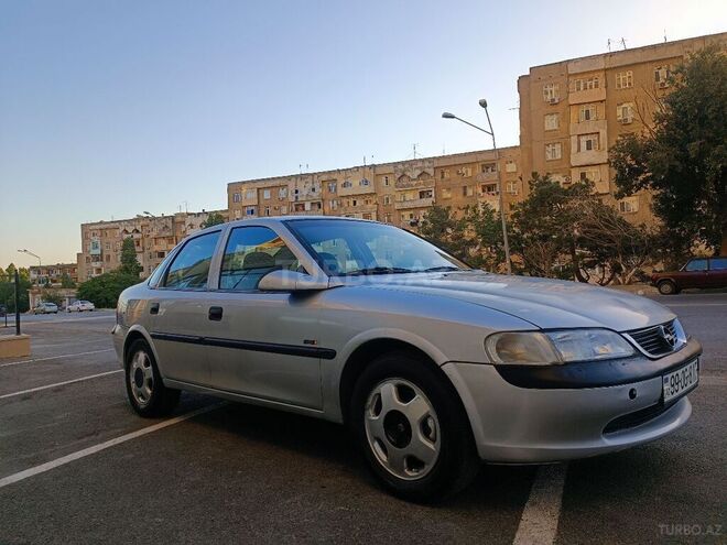 Opel Vectra 1998, 289,648 km - 2.0 l - Bakı