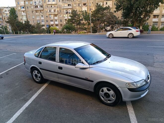 Opel Vectra 1998, 289,648 km - 2.0 l - Bakı