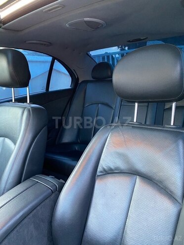 Mercedes E 280 2005, 190,000 km - 3.0 l - Zaqatala