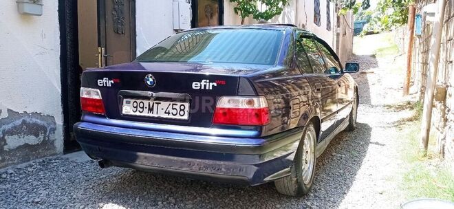 BMW 318 1991, 329,456 km - 1.8 l - Bakı