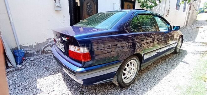 BMW 318 1991, 329,456 km - 1.8 l - Bakı