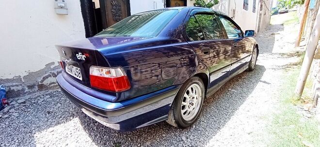 BMW 318 1991, 329,456 km - 1.8 l - Bakı