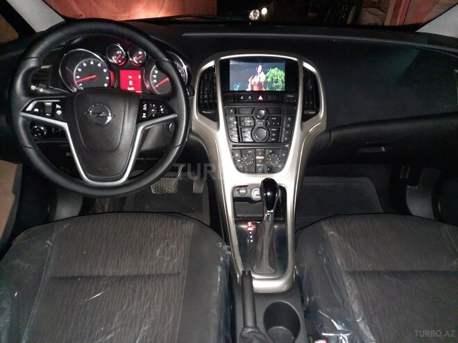 Opel Astra 2013, 120,100 km - 1.4 l - Bakı