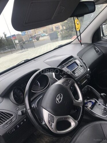 Hyundai ix35 2013, 110,000 km - 2.0 л - Bakı