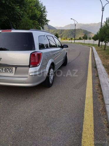 Opel Astra 2006, 315,000 km - 1.3 l - Şəki