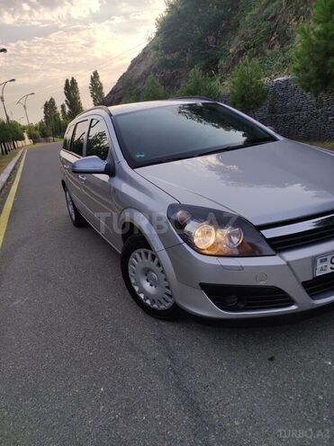 Opel Astra 2006, 315,000 km - 1.3 l - Şəki