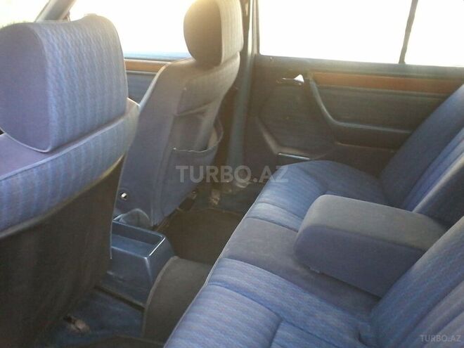 Mercedes E 260 1991, 235,680 km - 2.6 л - Bakı