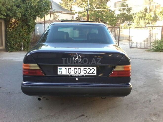 Mercedes E 260 1991, 235,680 km - 2.6 л - Bakı