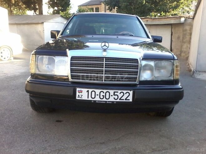 Mercedes E 260 1991, 235,680 km - 2.6 л - Bakı