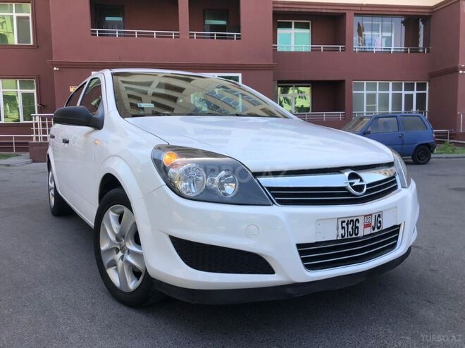 Opel Astra 2011, 213,000 km - 1.3 l - Bakı