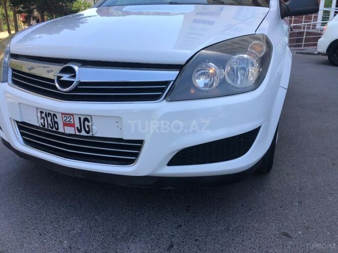 Opel Astra 2011, 213,000 km - 1.3 l - Bakı