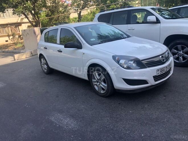 Opel Astra 2011, 213,000 km - 1.3 l - Bakı