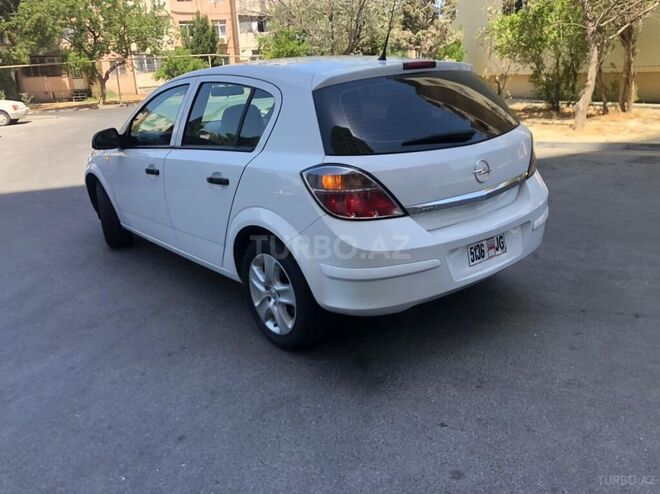 Opel Astra 2011, 213,000 km - 1.3 l - Bakı