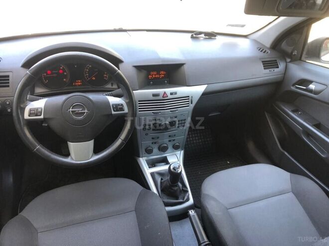 Opel Astra 2011, 213,000 km - 1.3 l - Bakı