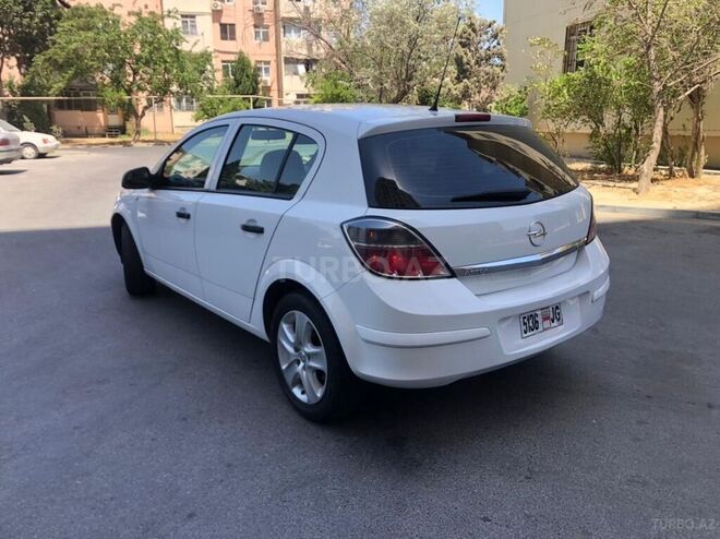 Opel Astra 2011, 213,000 km - 1.3 l - Bakı
