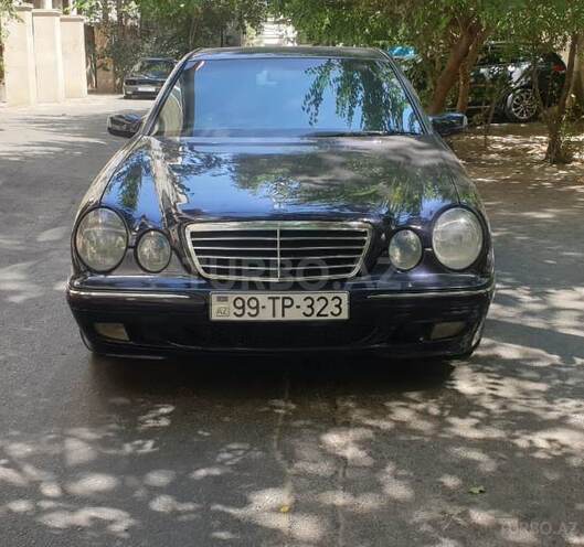 Mercedes E 220 2000, 370,000 km - 2.2 l - Bakı