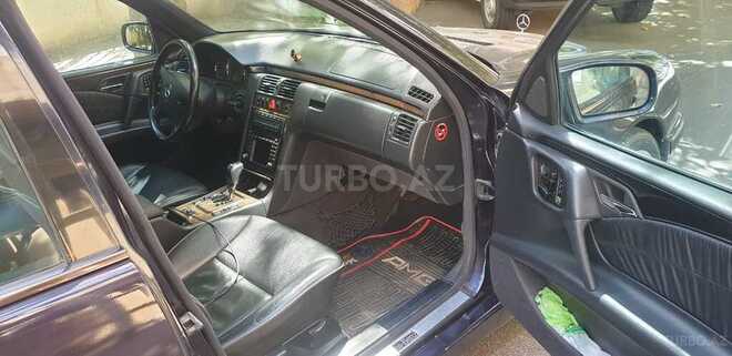 Mercedes E 220 2000, 370,000 km - 2.2 l - Bakı