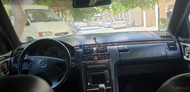 Mercedes E 220 2000, 370,000 km - 2.2 l - Bakı
