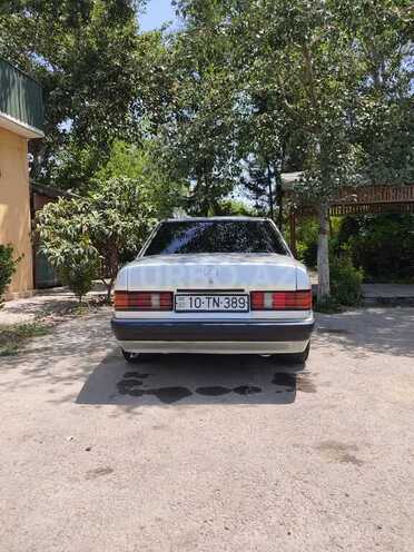 Mercedes 190 1990, 258,479 km - 2.0 l - Salyan