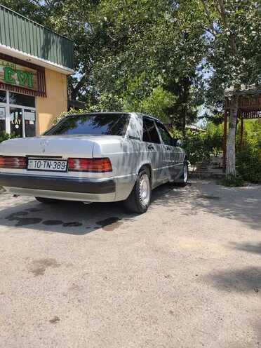Mercedes 190 1990, 258,479 km - 2.0 l - Salyan