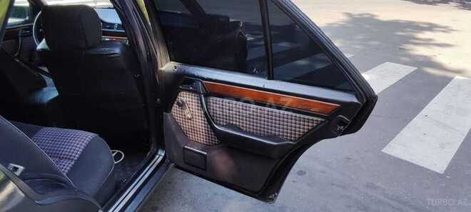 Mercedes E 230 1990, 435,000 km - 2.3 l - Zaqatala