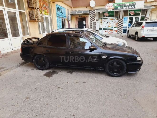 Opel Vectra 1995, 180,000 km - 2.0 l - Bakı