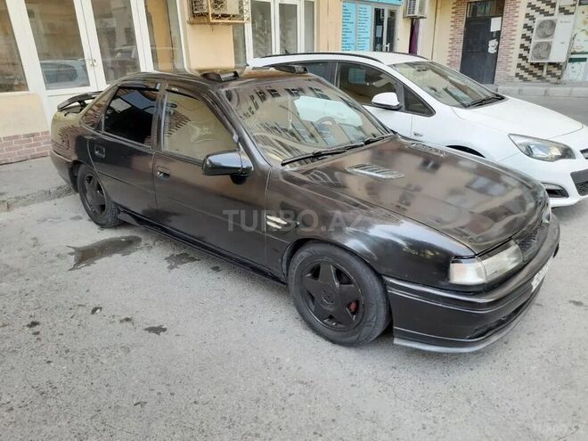Opel Vectra 1995, 180,000 km - 2.0 l - Bakı