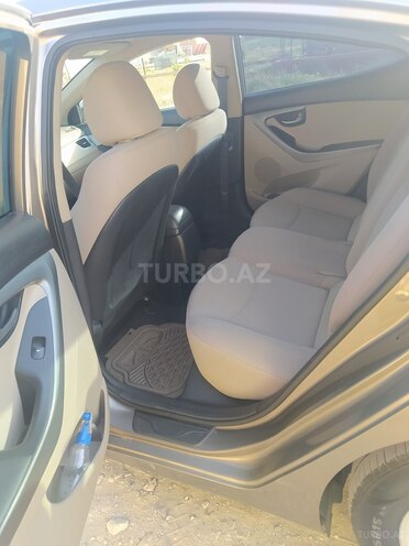 Hyundai Elantra 2014, 327,239 km - 1.8 л - Sumqayıt