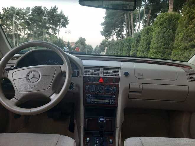 Mercedes C 200 1998, 237,000 km - 2.0 l - Salyan