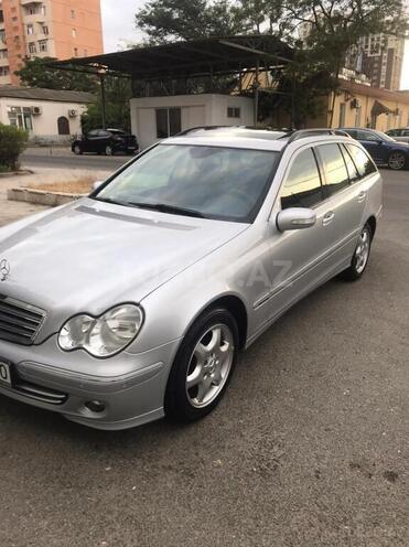 Mercedes C 220 2007, 182,600 km - 2.2 л - Bakı