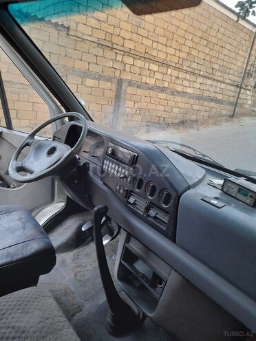 Mercedes  1998, 568,000 km - 2.9 l - Bakı