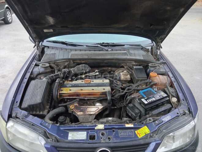 Opel Vectra 1997, 287,000 km - 2.0 l - Bakı
