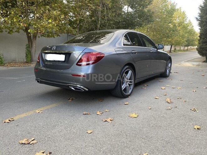 Mercedes E 220 2017, 107,000 km - 2.2 l - Bakı