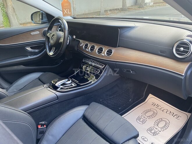Mercedes E 220 2017, 107,000 km - 2.2 l - Bakı