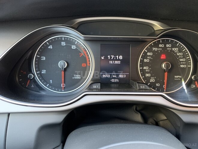 Audi A4 2015, 94,000 km - 2.0 l - Bakı