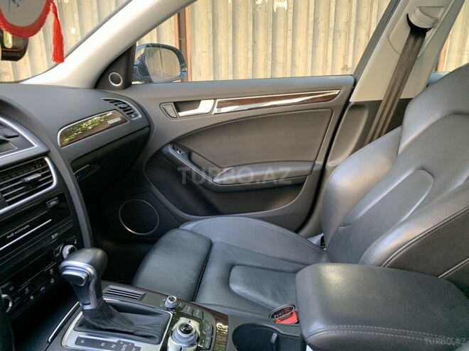 Audi A4 2015, 94,000 km - 2.0 l - Bakı