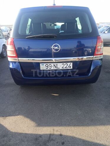Opel Zafira 2007, 325,000 km - 1.7 л - Qusar